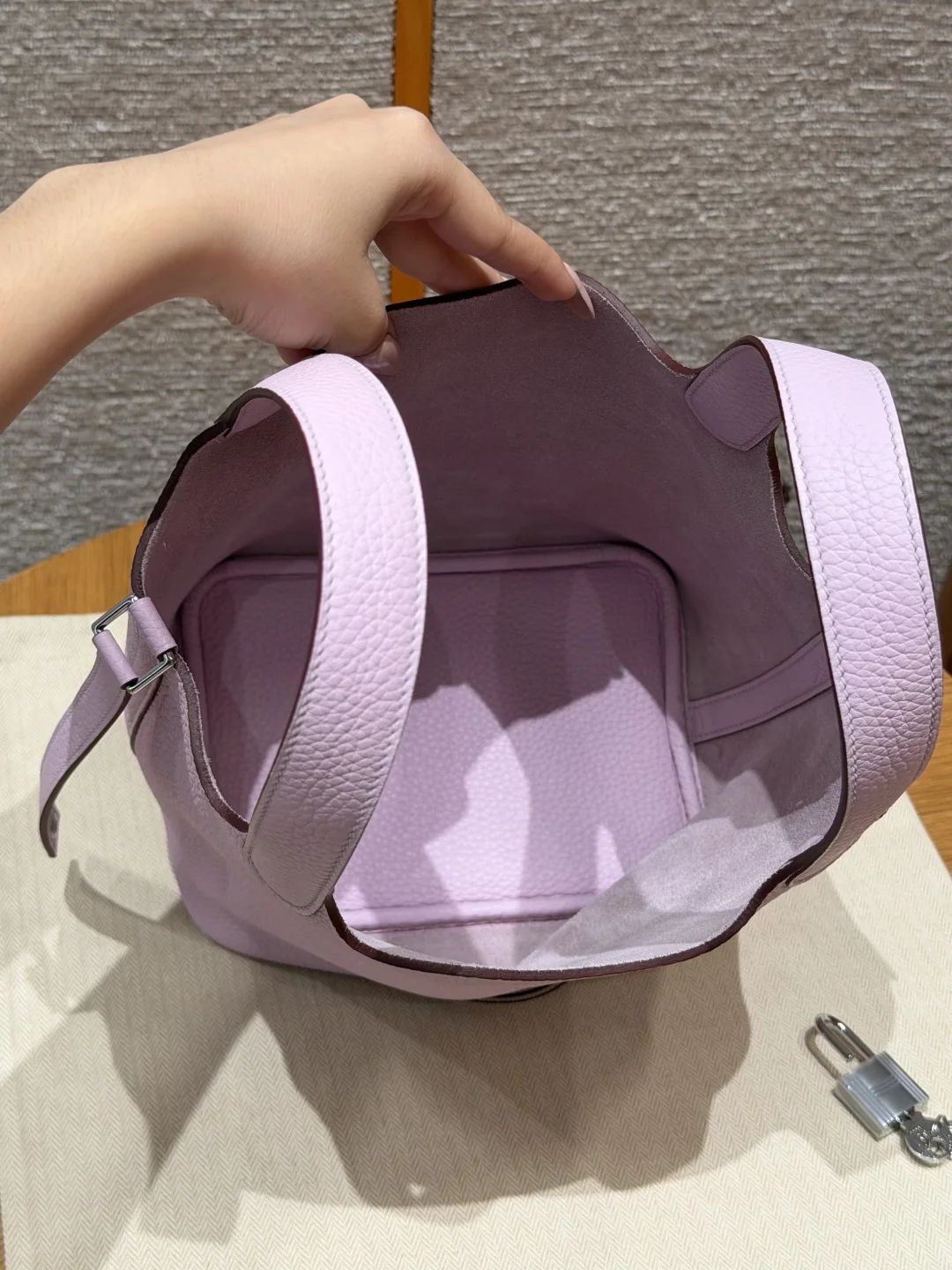 에르메스 피코탄 락 18 cm 클레망스 가죽 가방 상세 이미지 6