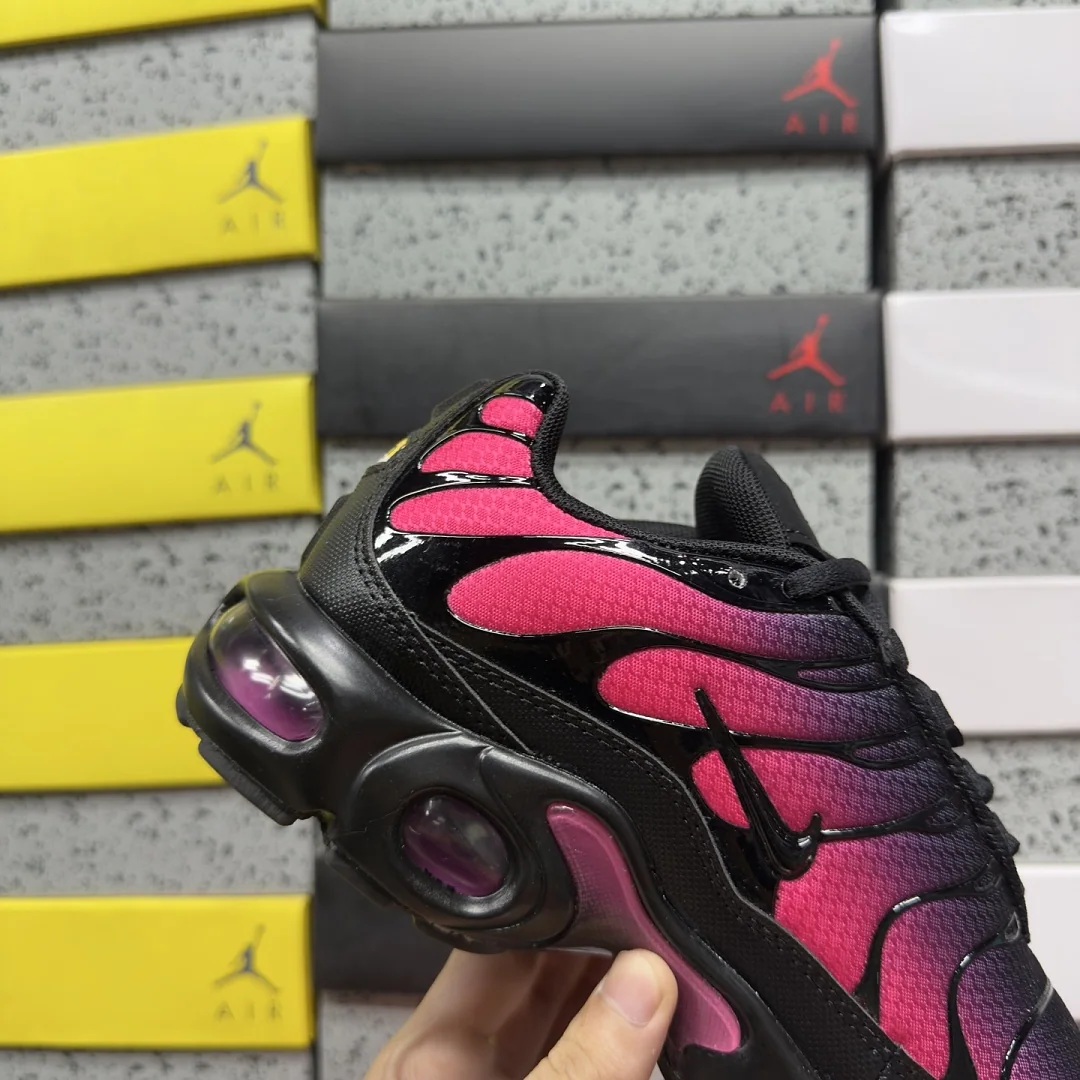 나이키 [BD] 에어 맥스 플러스 DM0032-020 201921 Nike Air Max Plus Black Hyper Pink 상세 이미지 3
