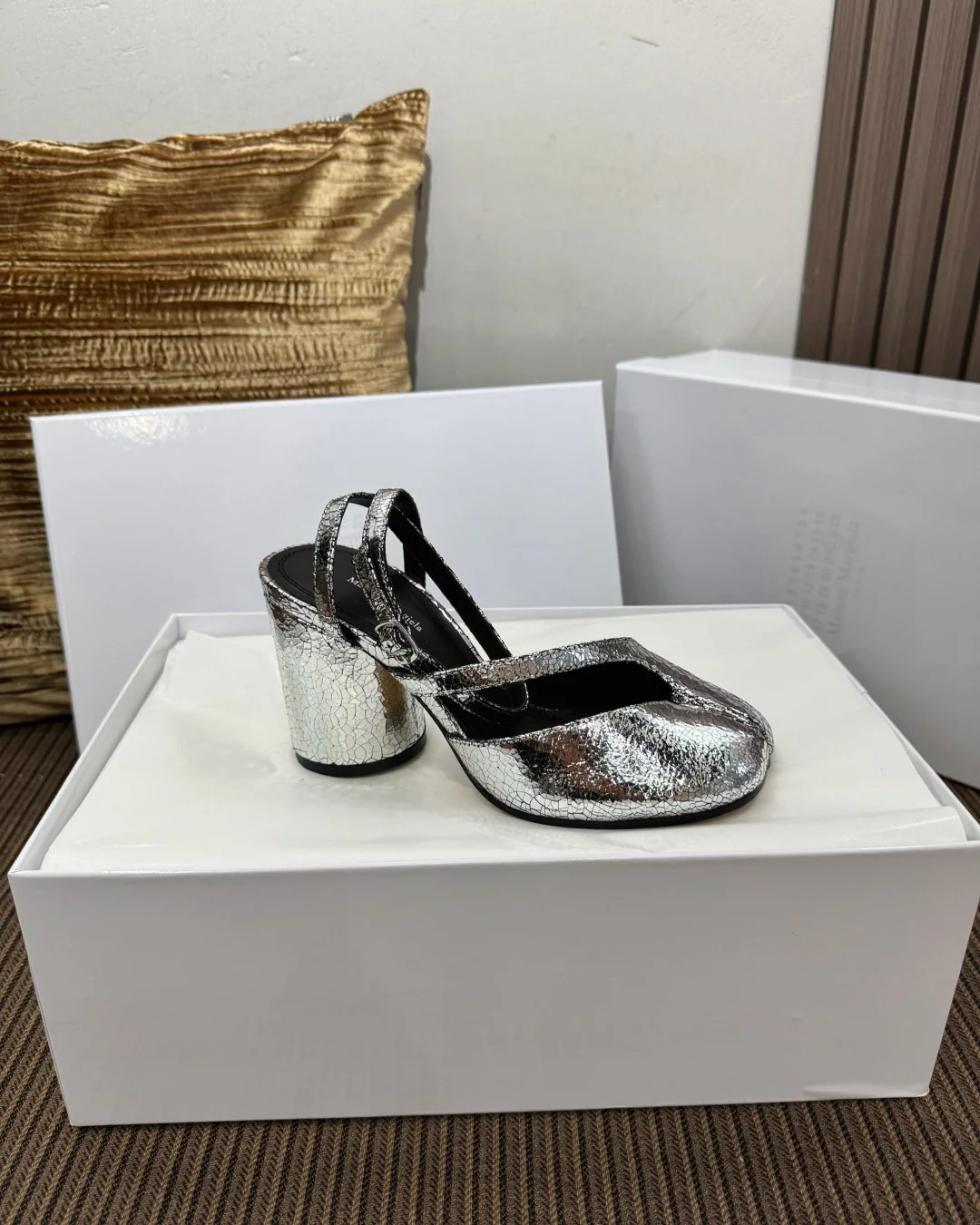 마르지엘라 MM 6 스플릿 토 하이힐 샌들 상세 이미지 5
