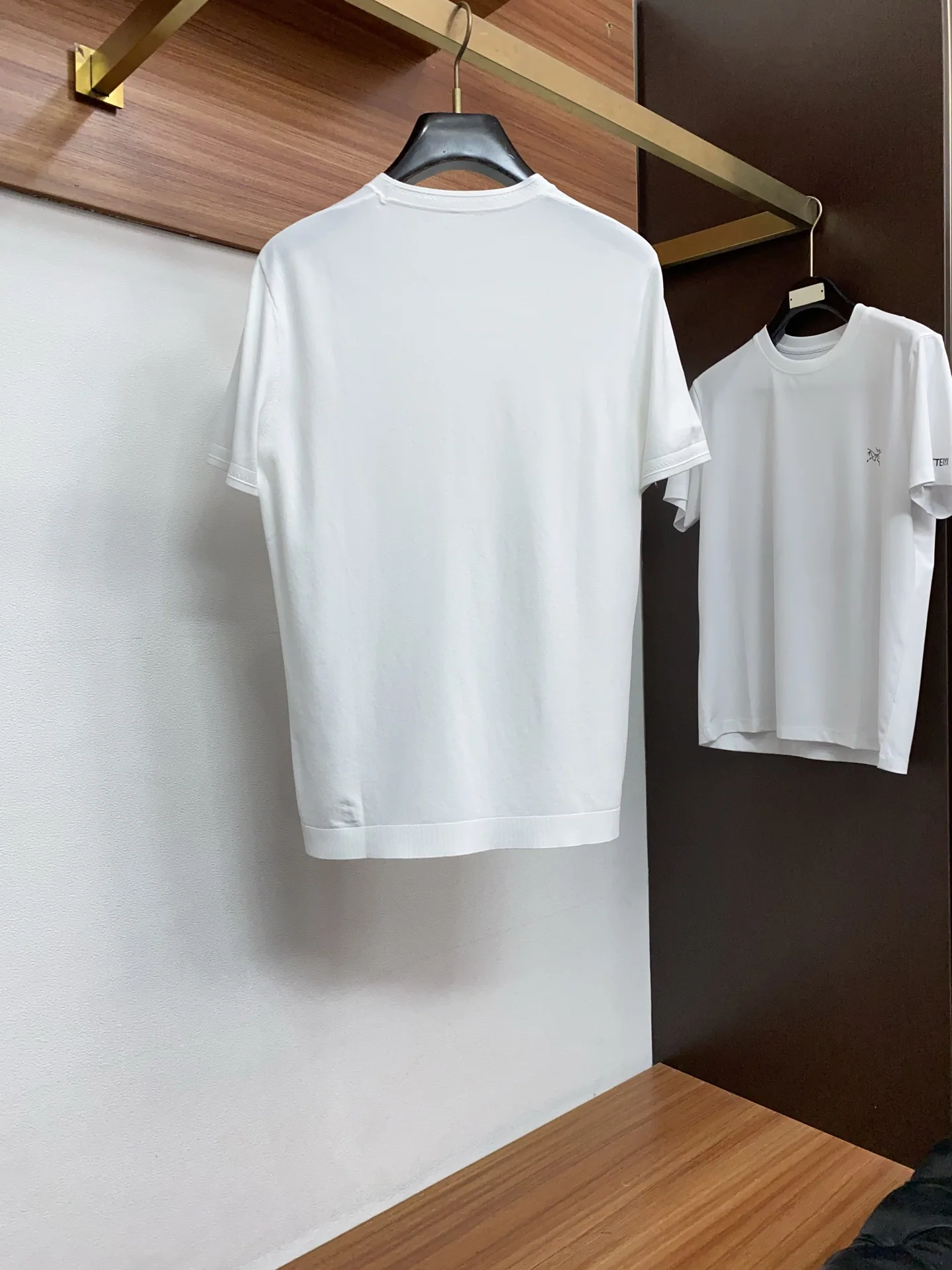 로로피아나 남성 라운드넥 코튼 반팔 티셔츠 상세 이미지 9