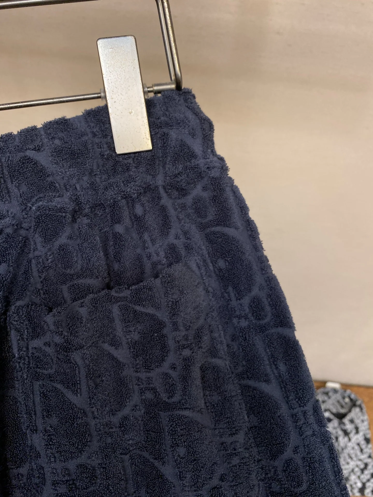 디올 남성 반바지 26FW 52784 Dior Shorts 상세 이미지 9