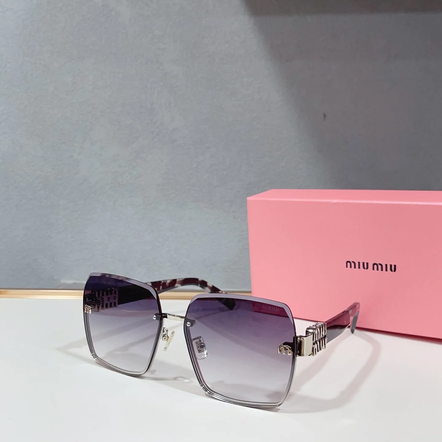 미우미우 선글라스 72968 Miu Miu Sunglasses 상세 이미지 2