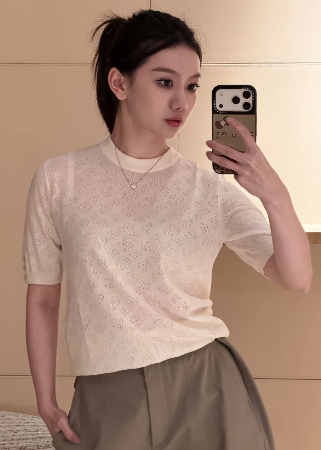 루이비통 울 혼방 시스루 니트 반팔 상세 이미지 6