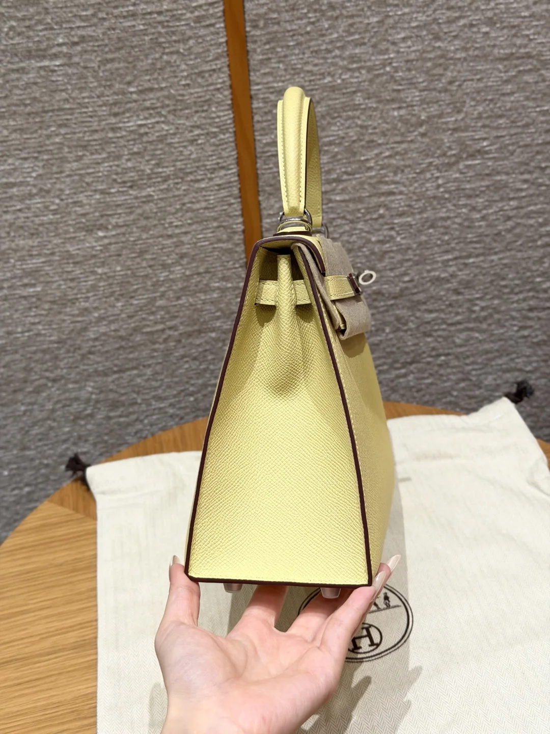 에르메스 켈리 병아리 노란색 가방 상세 이미지 3