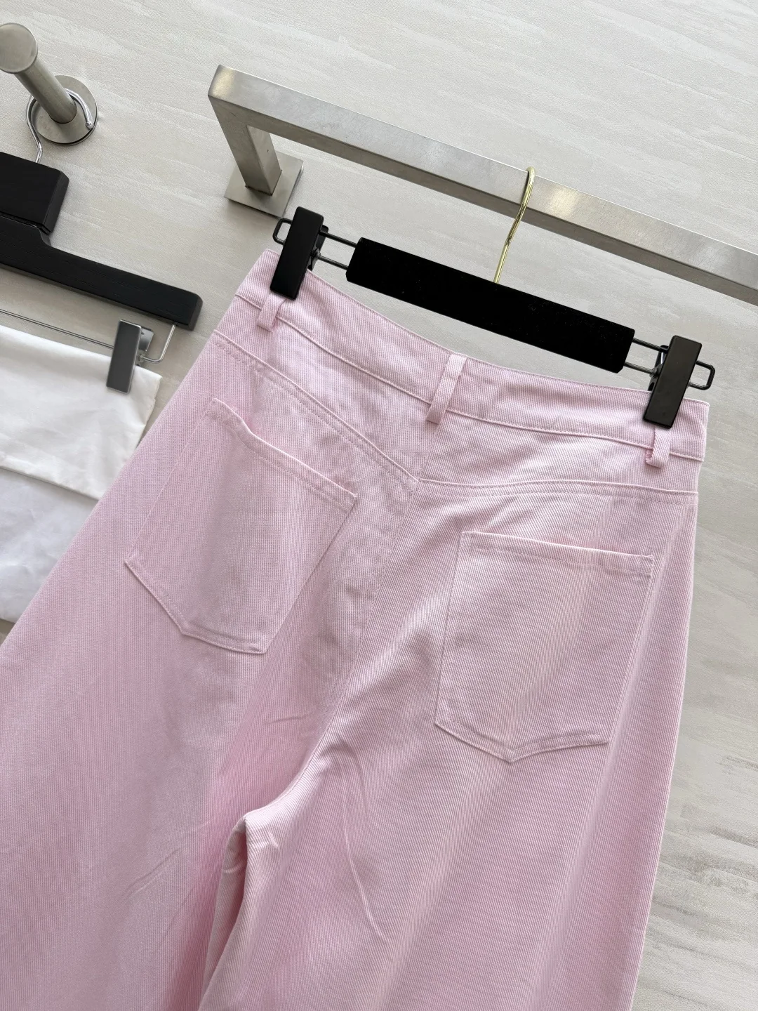 샤넬 레터 자수 와이드 레그 남성 바지 상세 이미지 9