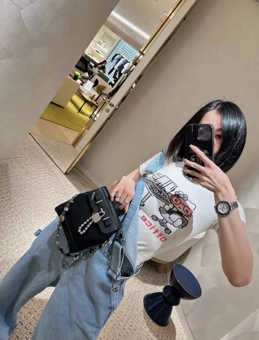 루이비통 레트로 벨트 체인 가방 M02031 상세 이미지 5