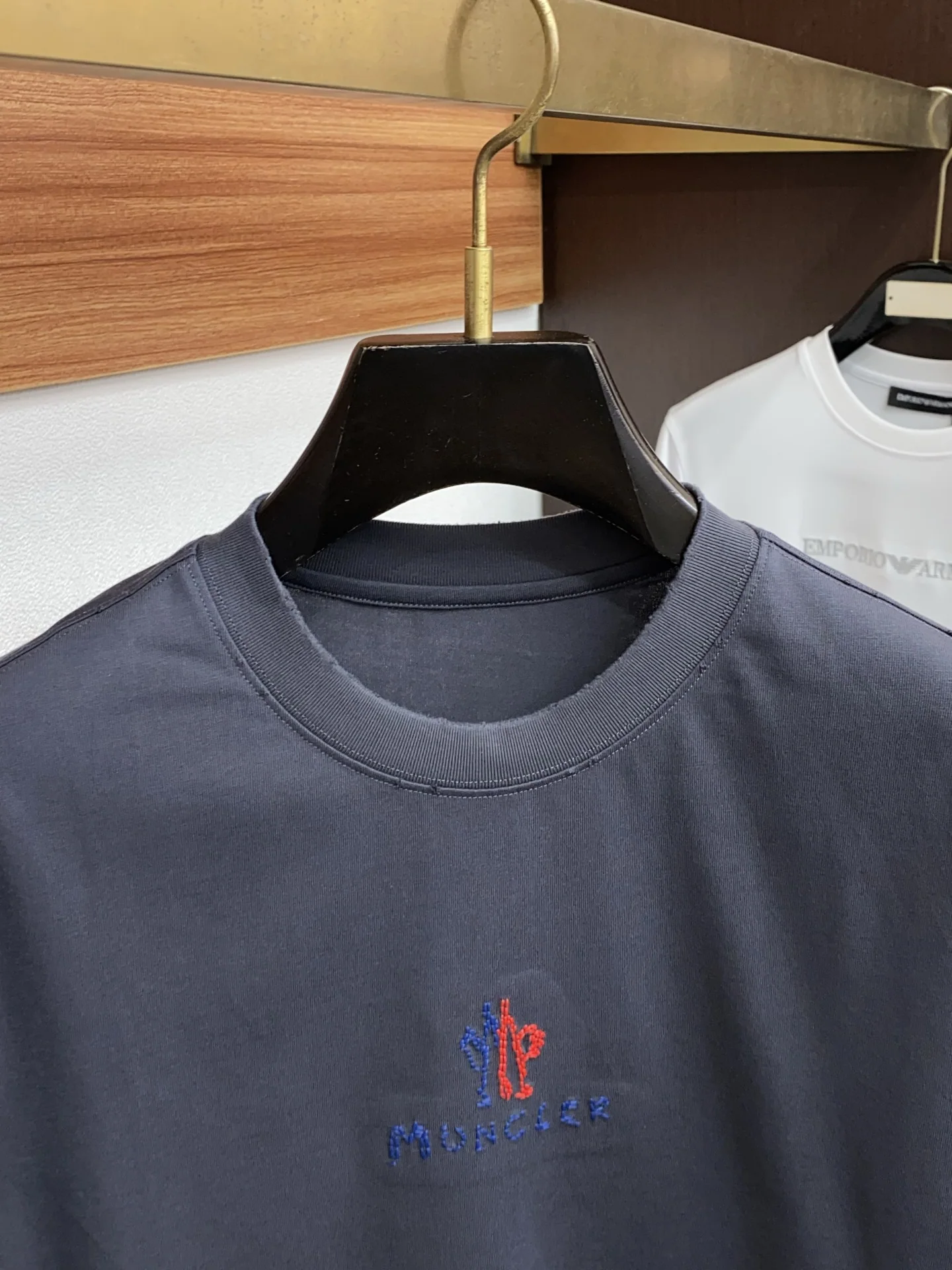 몽클레어 코튼 반팔 티셔츠 2026 AW 1584 상세 이미지 3