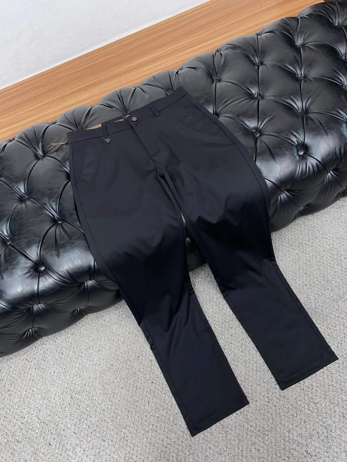 톰포드 일본산 데님 워시 가공 남성 바지 상세 이미지 6