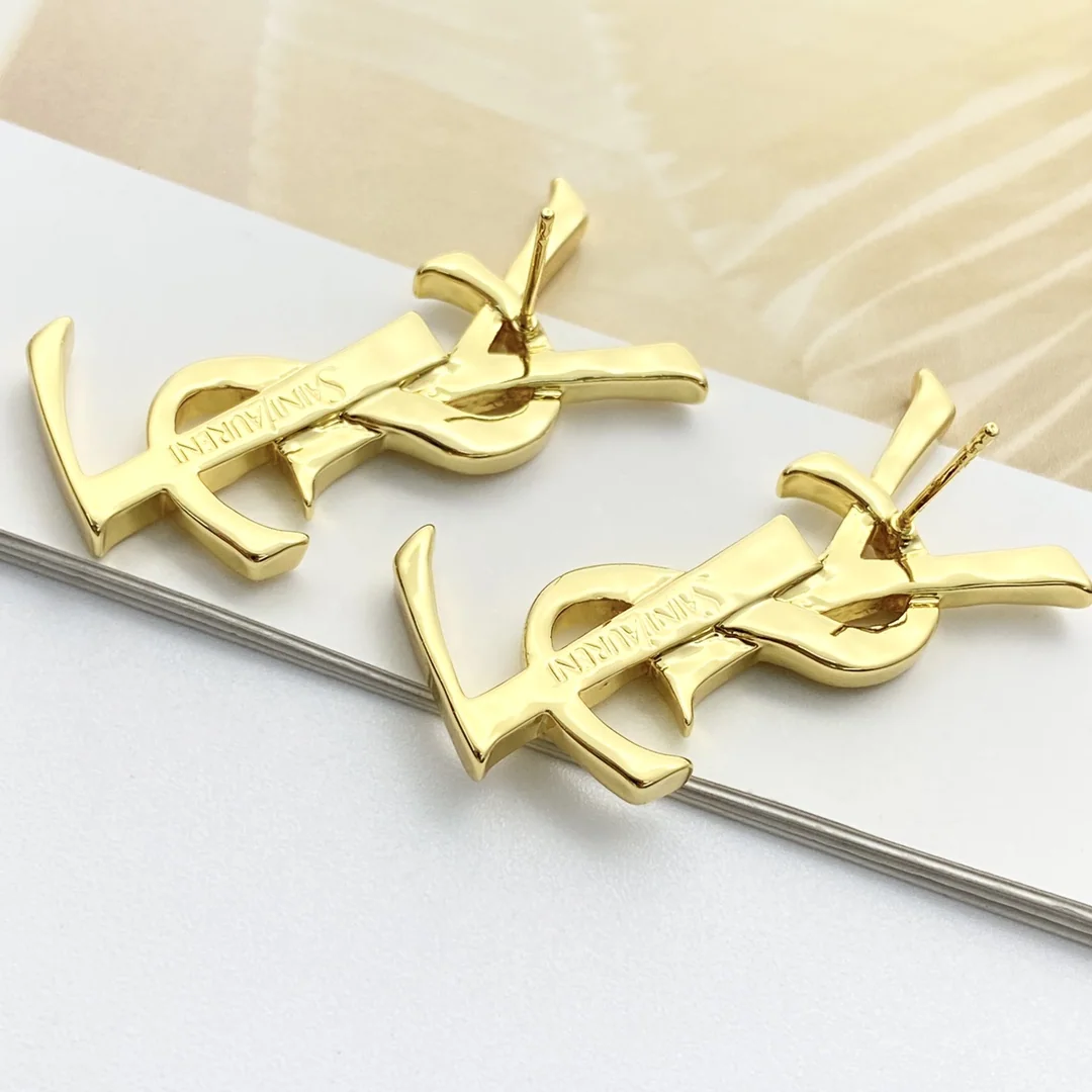 생로랑 YSL 로고 광택 귀걸이 상세 이미지 8