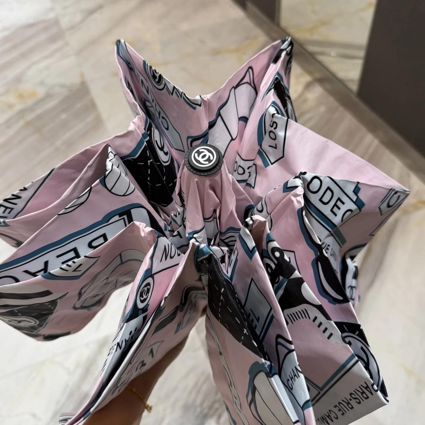 샤넬 우산 85386 Chanel Umbrella 상세 이미지 4