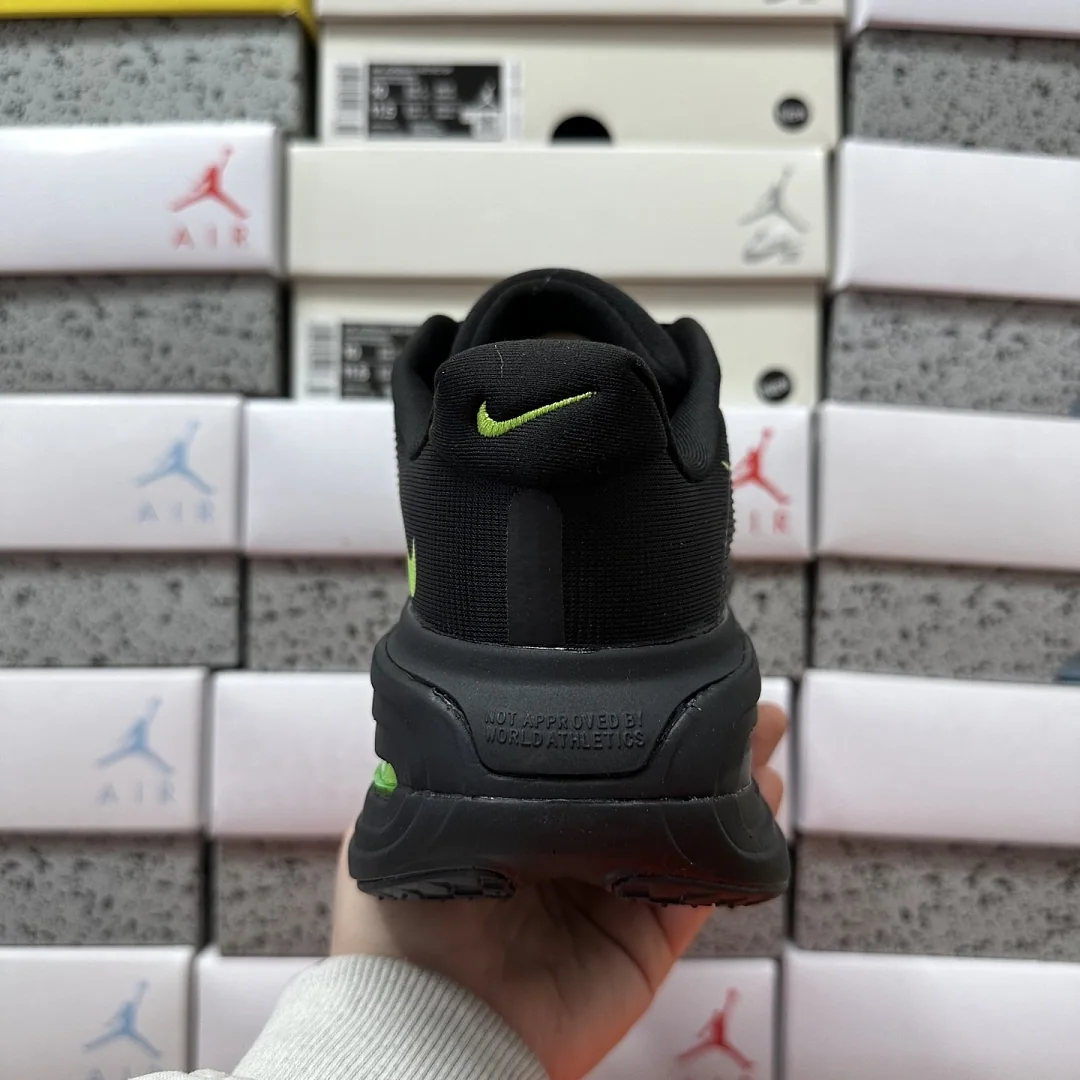 나이키 [5A] 보메로 프리미엄 블랙 옐로우 HQ2050-212 201615 Nike Vomero Premium 상세 이미지 7