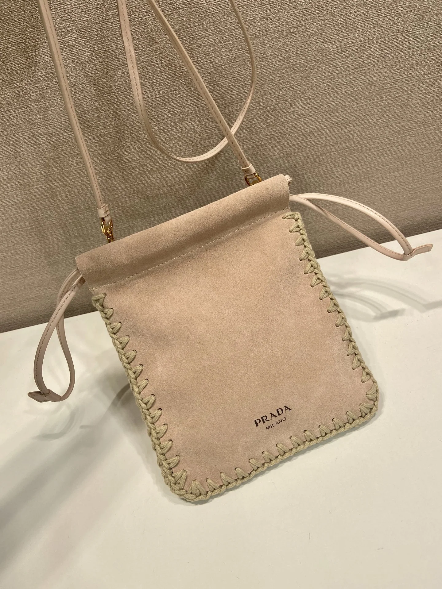 프라다 직조 스웨이드 클러치 가방 1ZT092 상세 이미지 3