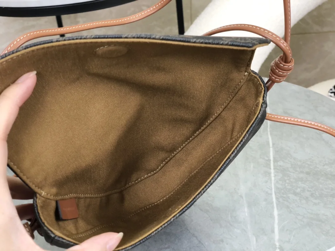 셀린느 가방 상세 이미지 9
