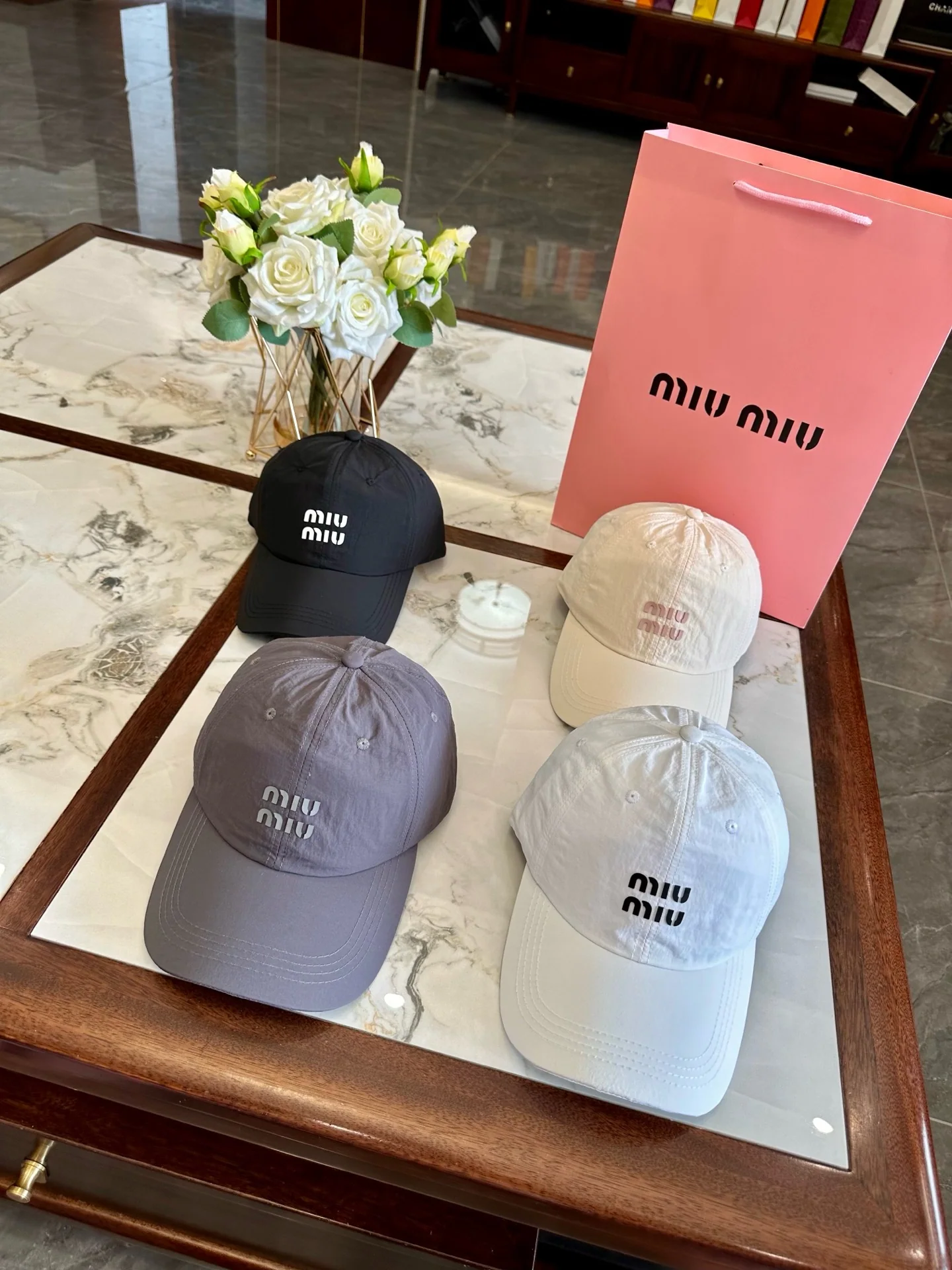 미우미우 야구모자 상세 이미지 1