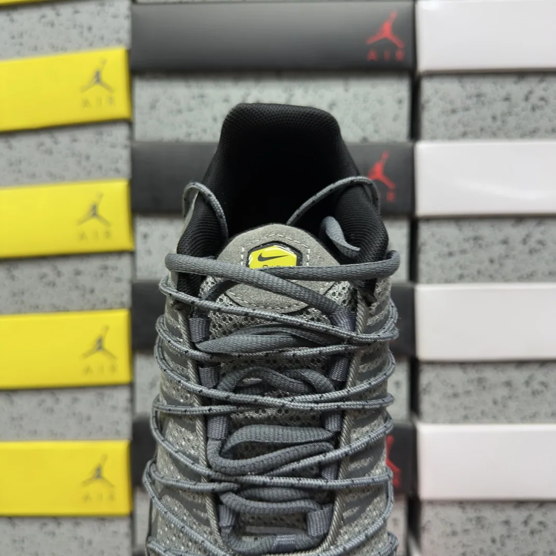 나이키 [BD] 에어 맥스 플러스 FD0670-002 201912 Nike Air Max Plus Toggle Grey Reflective 상세 이미지 5