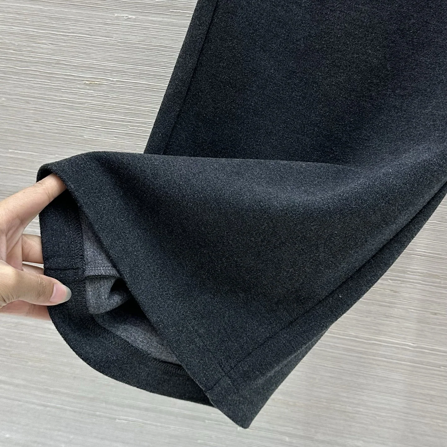 브루넬로쿠치넬리 컬러블록 스웨트셔츠 팬츠 세트 상세 이미지 7