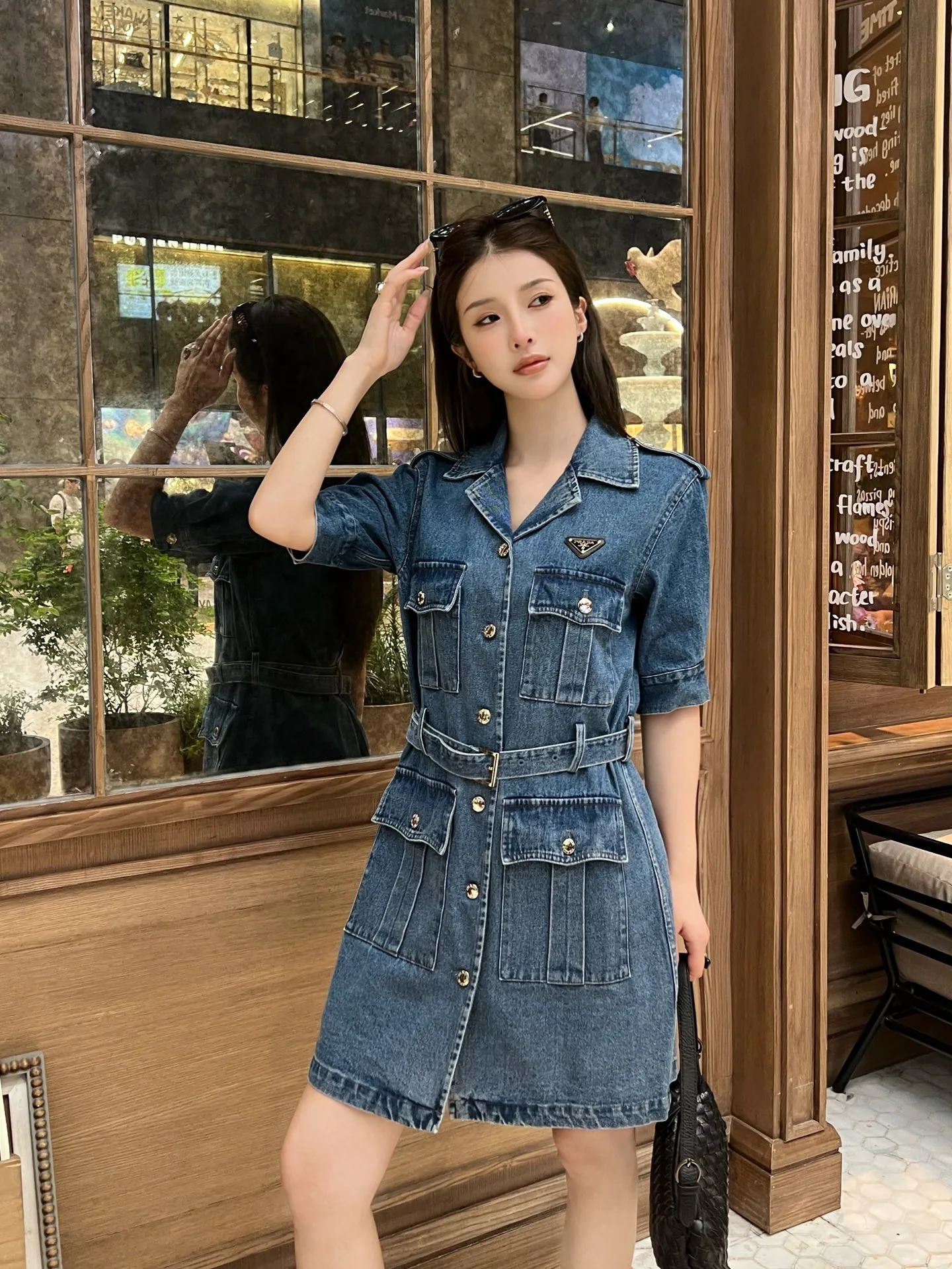 프라다 여성 데님 로고 벨트 원피스 레플리카 상세 이미지 1