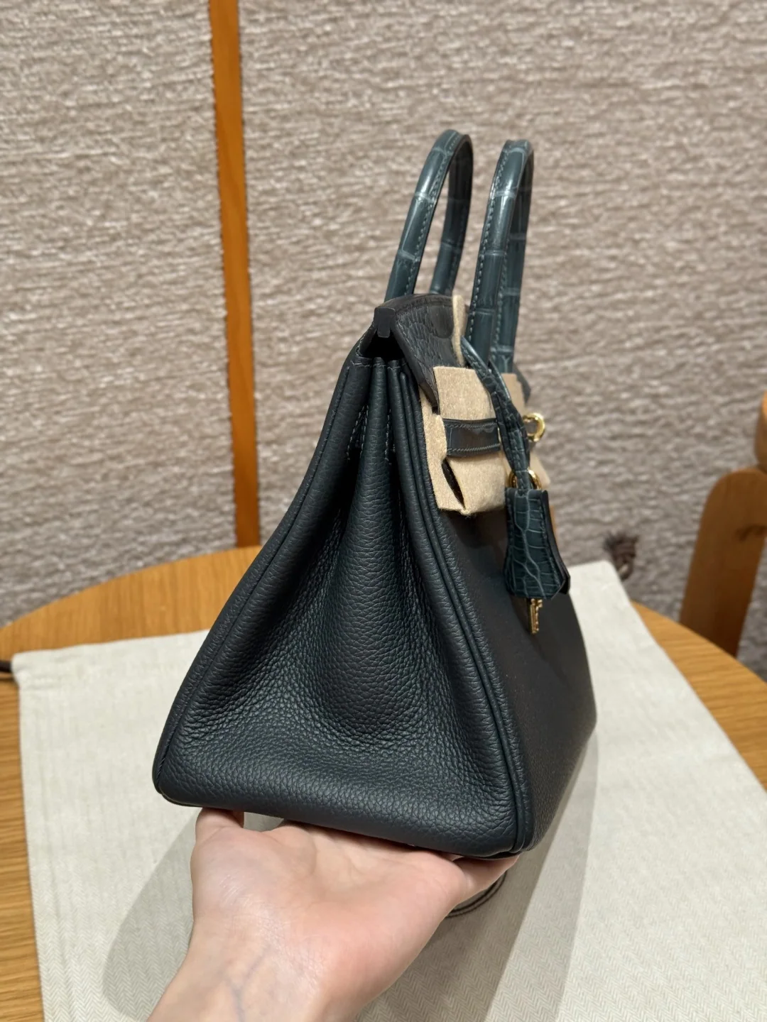 에르메스 버킨 25 가죽 가방 상세 이미지 3