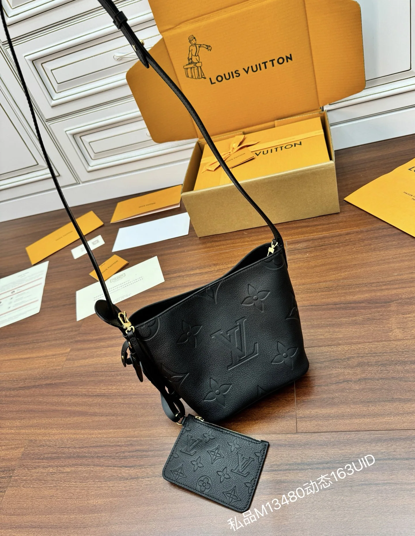 루이비통 M13480 가방 상세 이미지 1