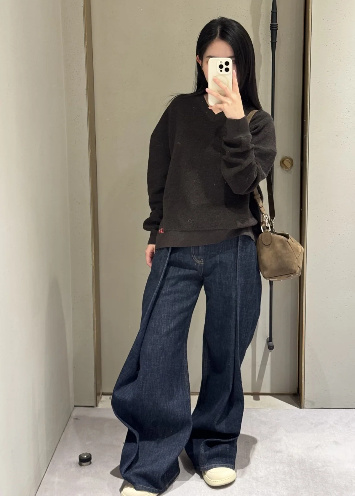 로에베 하이웨스트 와이드 데님 여성 바지 상세 이미지 3