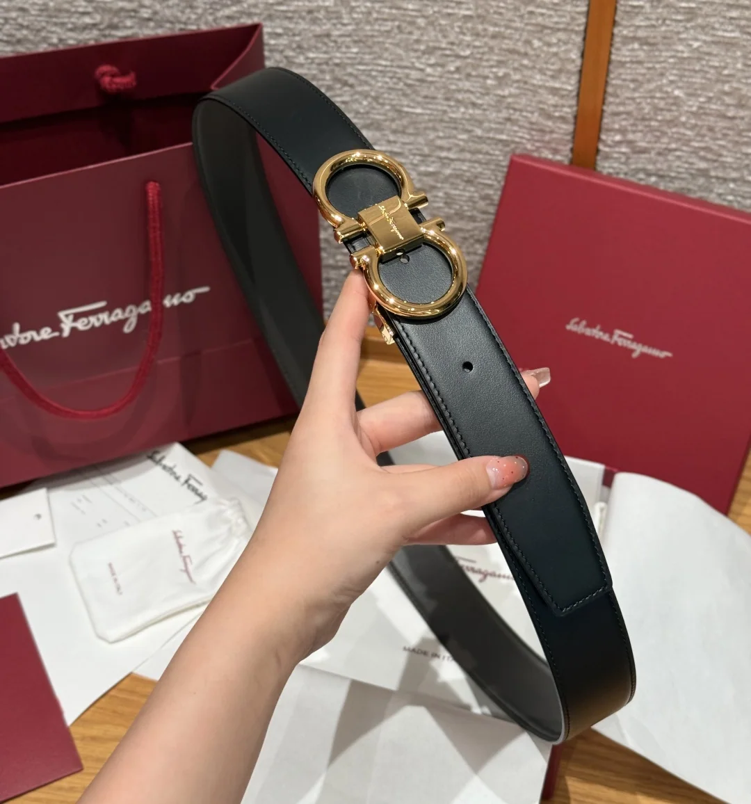 페레가모 간치니 골드 버클 양면 가죽 벨트 상세 이미지 4