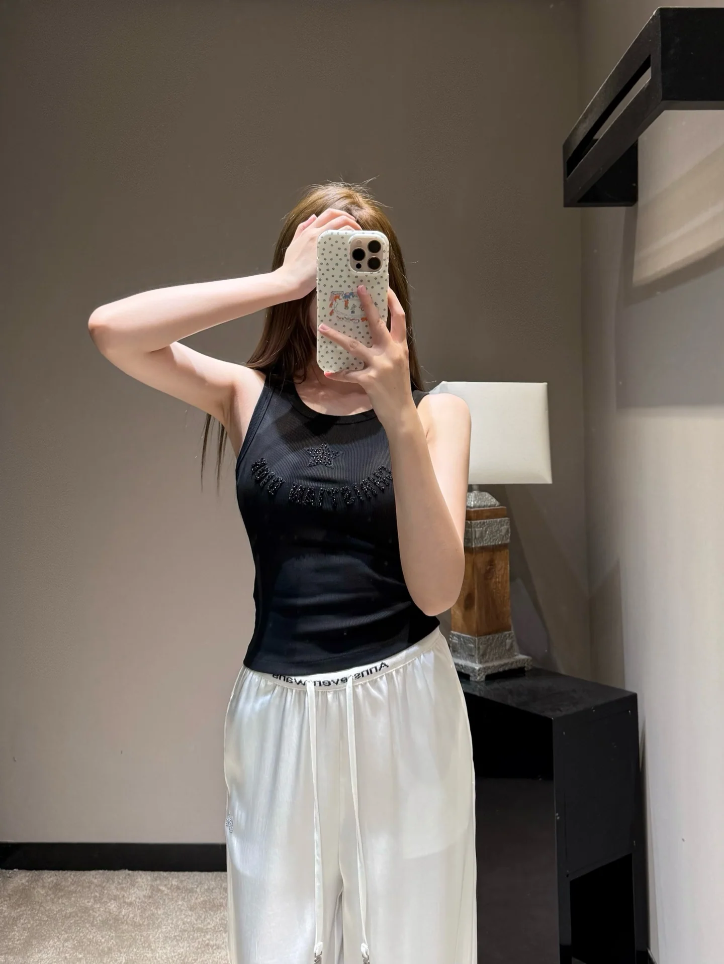 디올 비즈 별 장식 여성 반팔 티셔츠 상세 이미지 5