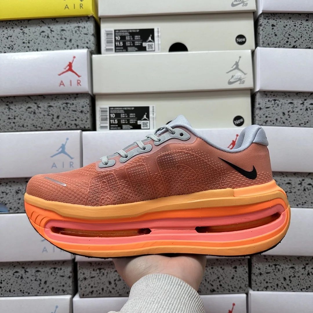 나이키 [5A] 보메로 프리미엄 오렌지 HQ2050-769 201638 Nike Vomero Premium 상세 이미지 2
