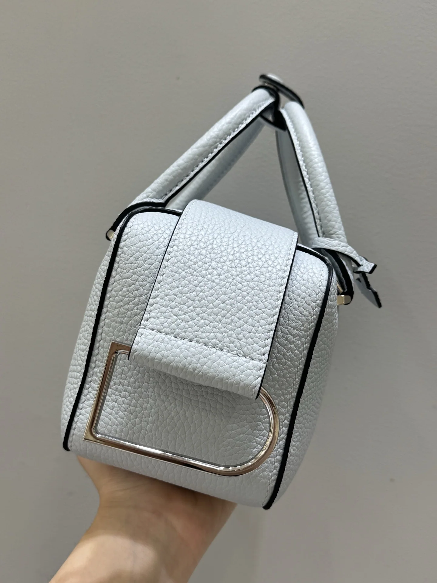 델보 가방 상세 이미지 3