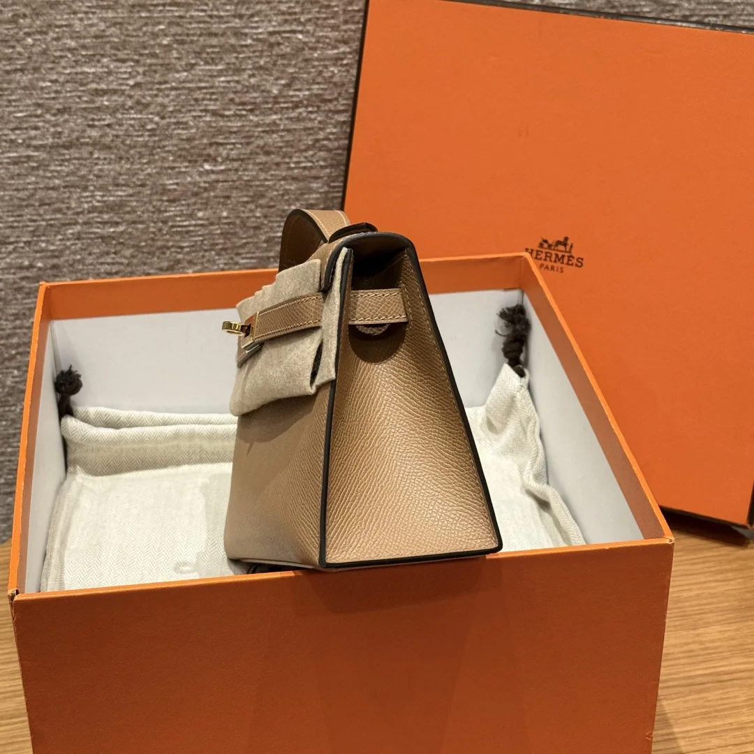 에르메스 미니 켈리 밀크티 가죽 가방 상세 이미지 4