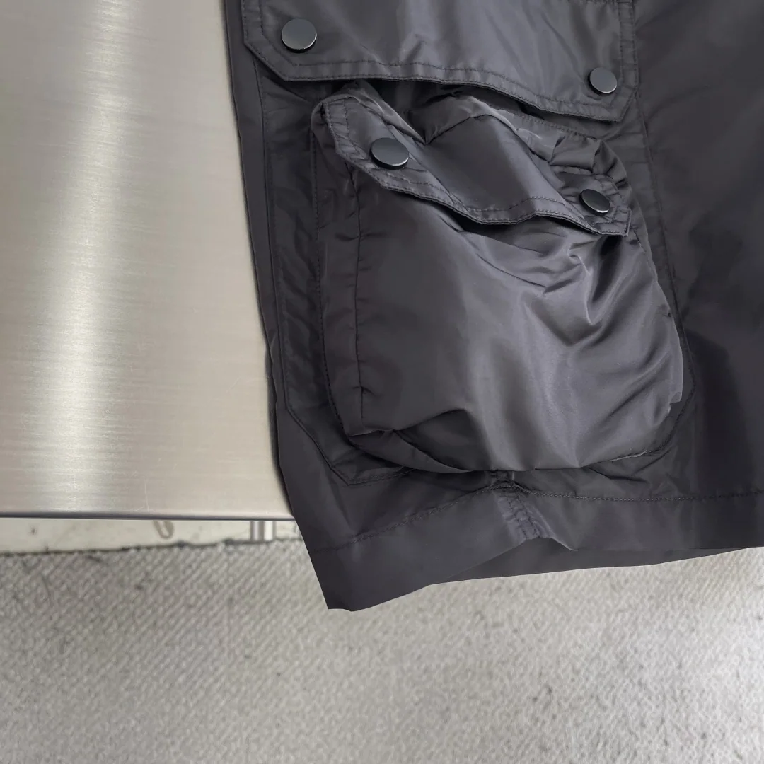 프라다 유니섹스 나일론 카고 반바지 상세 이미지 7