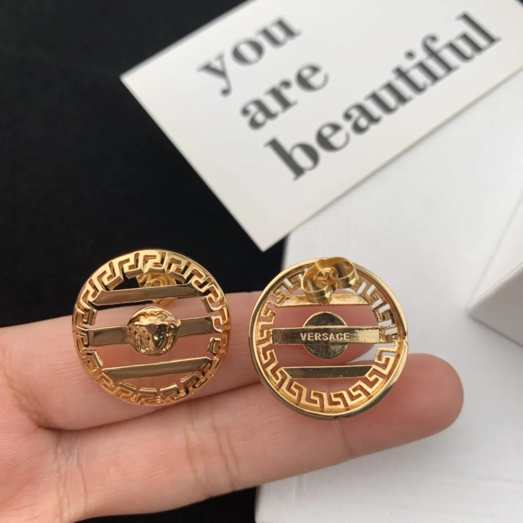 베르사체 귀걸이 63374 Versace Earrings 상세 이미지 4
