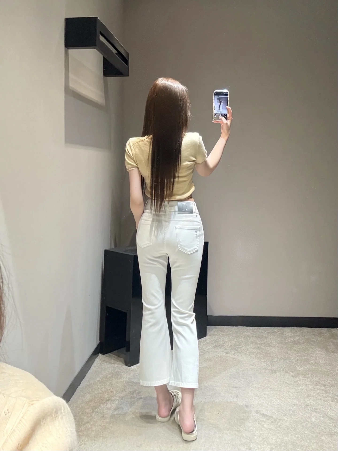 디올 화이트 하이웨이스트 플레어 진 바지 상세 이미지 7