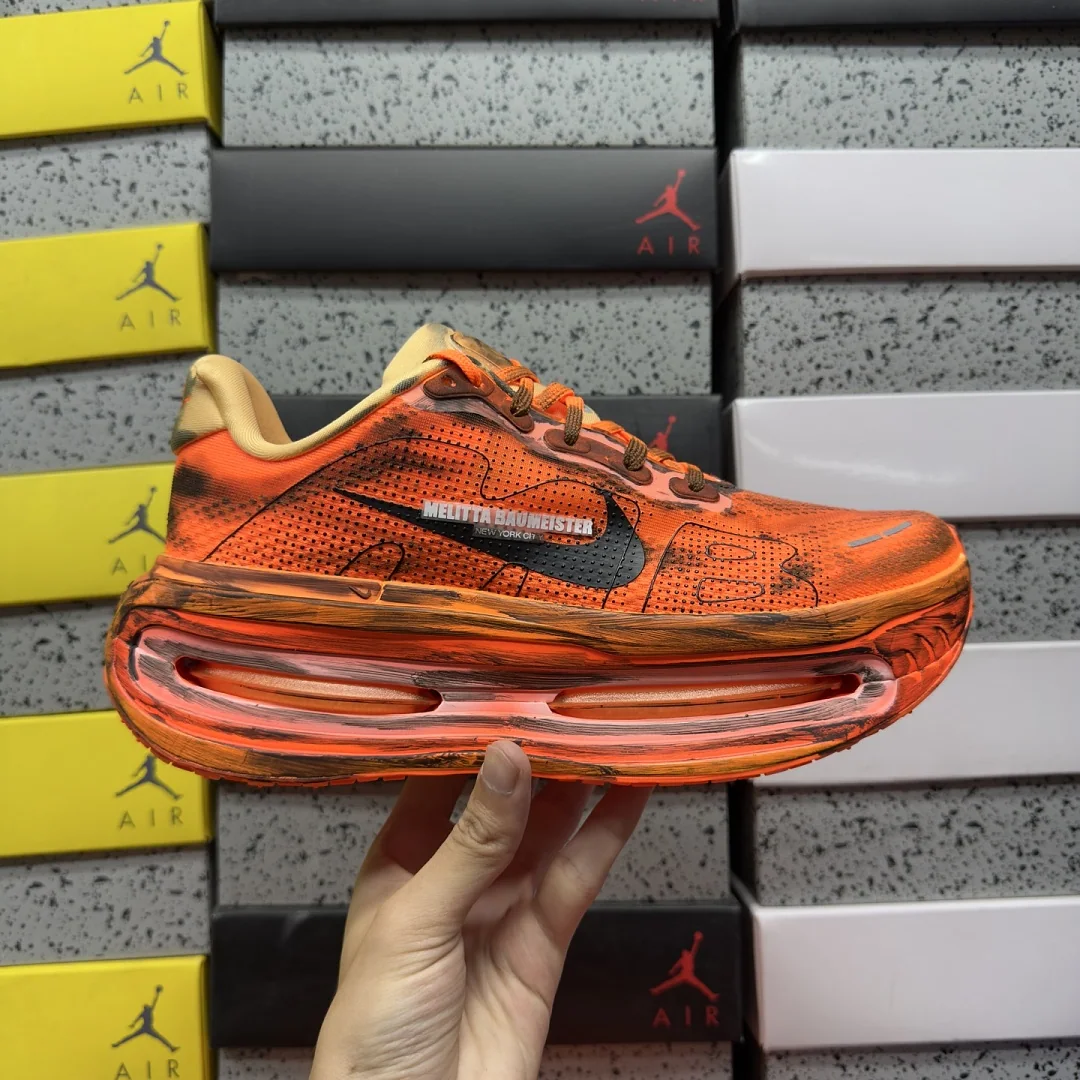 나이키 [M] 보메로 프리미엄 IQ7166-800 201746 Nike Vomero Premium Melitta Baumeister 상세 이미지 9