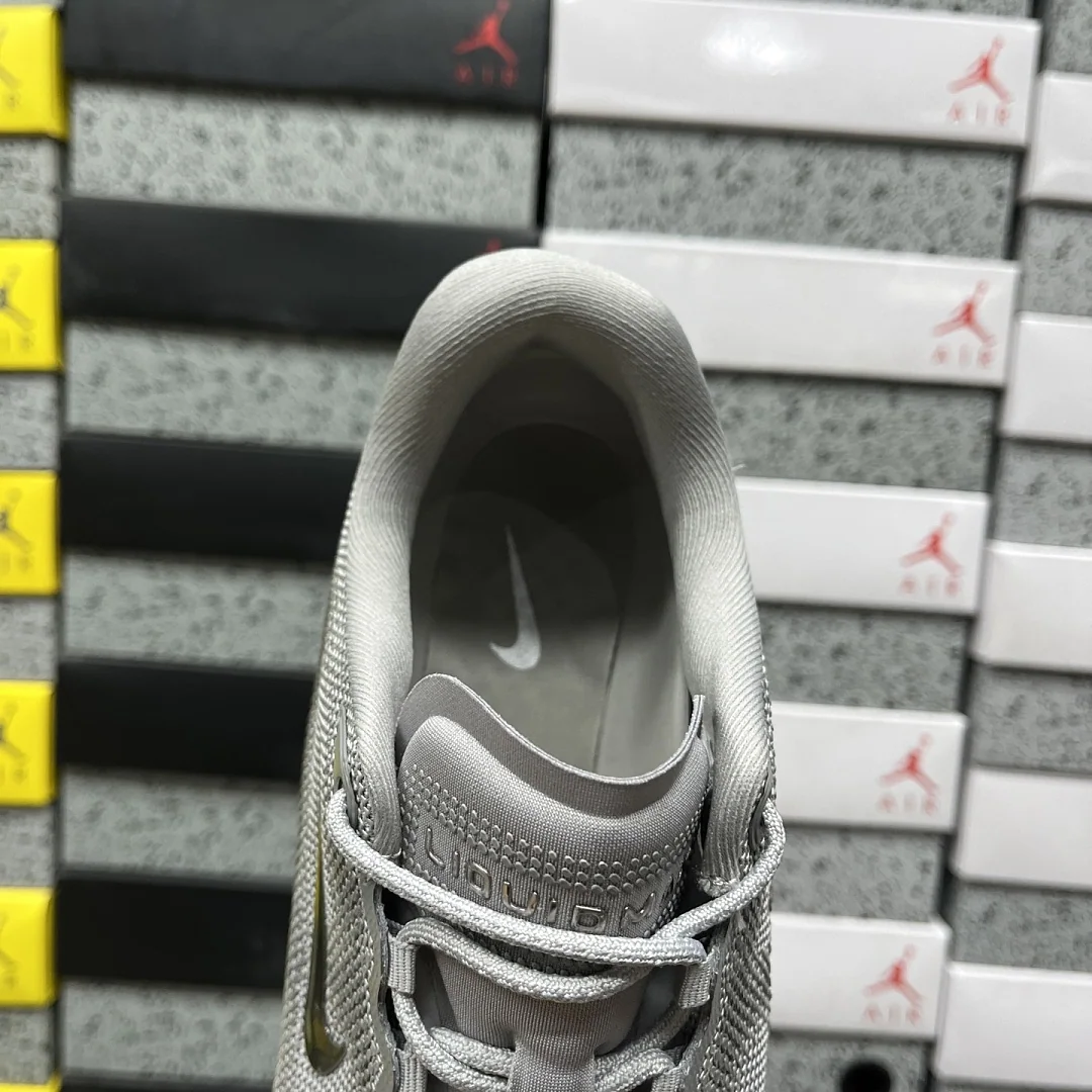 나이키 [EG] 에어 그레이 실버 IQ7634-002 201666 Nike Air Liquid Max 상세 이미지 2