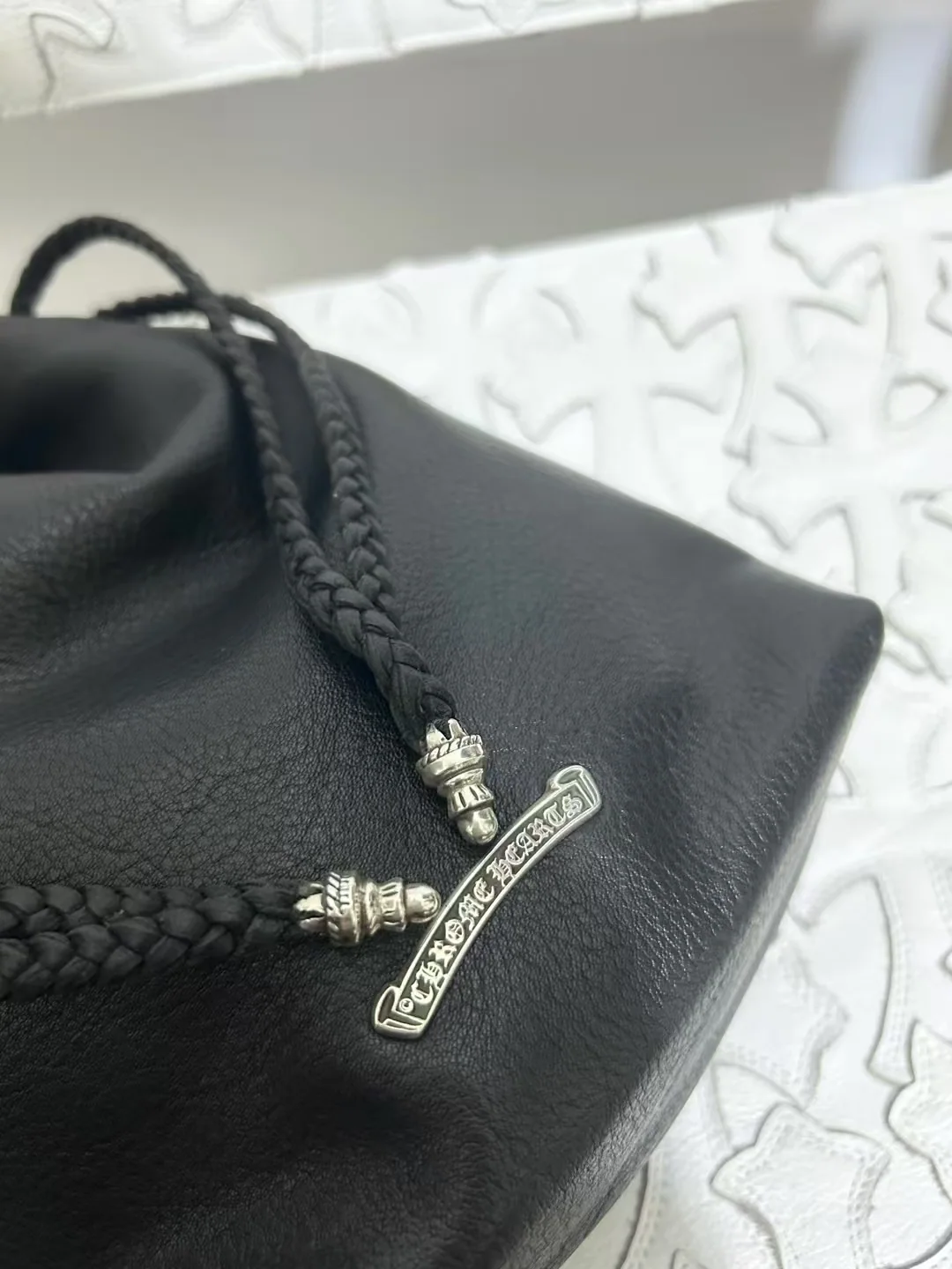 크롬하츠 925 롤 버킷 토일러리 가방 상세 이미지 5