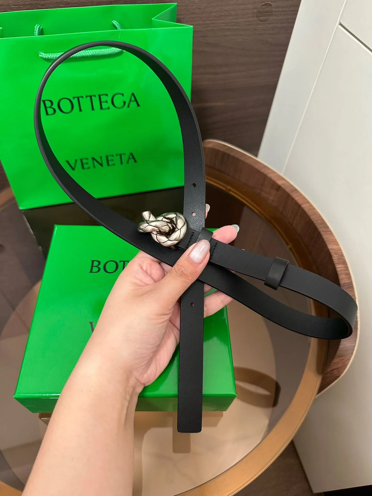 보테가베네타 핸드메이드 체크 버클 여성용 가죽 벨트 상세 이미지 5