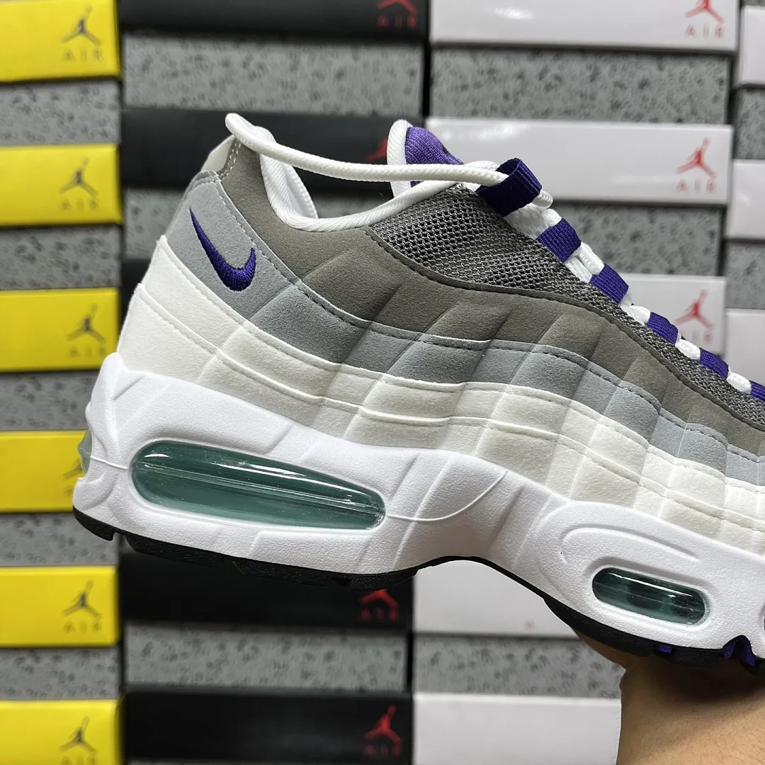나이키 [KZ2.0] 에어 맥스 95 OG HJ5996-100 201679 Nike Air Max 95 OG Big Bubble Grape 상세 이미지 7