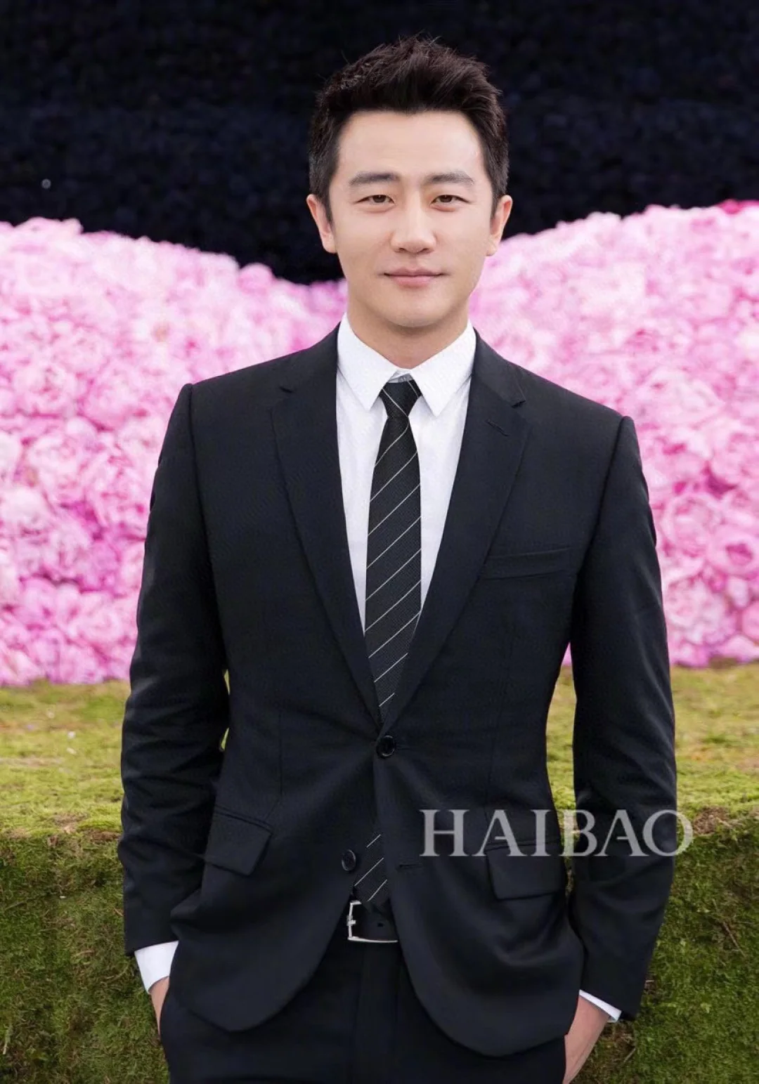루이비통 도미에 체크 실크 넥타이 상세 이미지 1