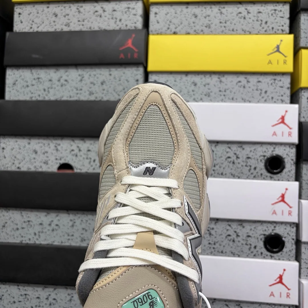 뉴발란스 [C] 9060 그레이 U9060MAC 202080 New Balance 9060 상세 이미지 9