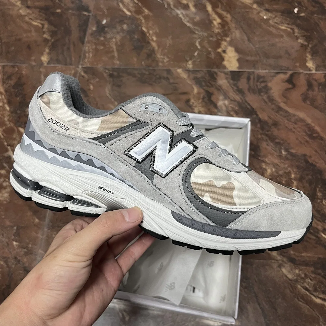 뉴발란스 [TOP] 2002R BAPE M2002RBG 202030 New Balance 2002R BAPE Grey