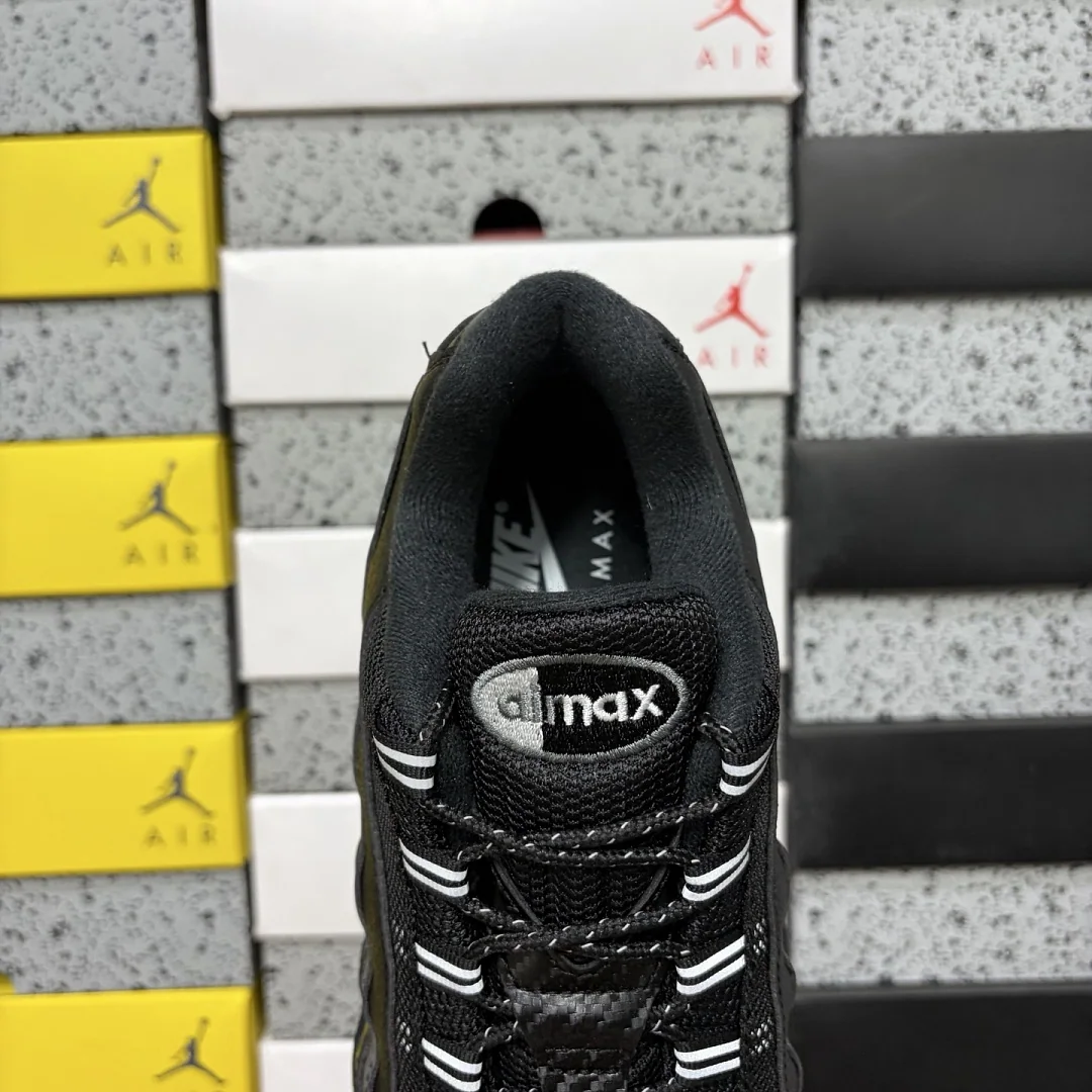 나이키 [GX] 에어 맥스 95 IR1474-010 201774 Nike Air Max 95 Big Bubble Black Carbon 상세 이미지 8