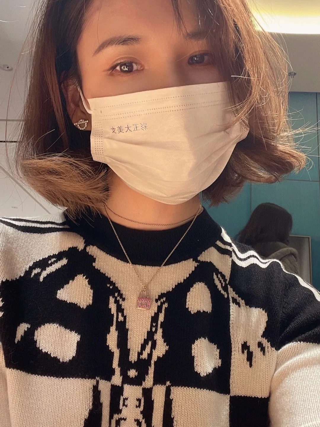 에르메스 아뮬레트 콘스탄스 목걸이 상세 이미지 2