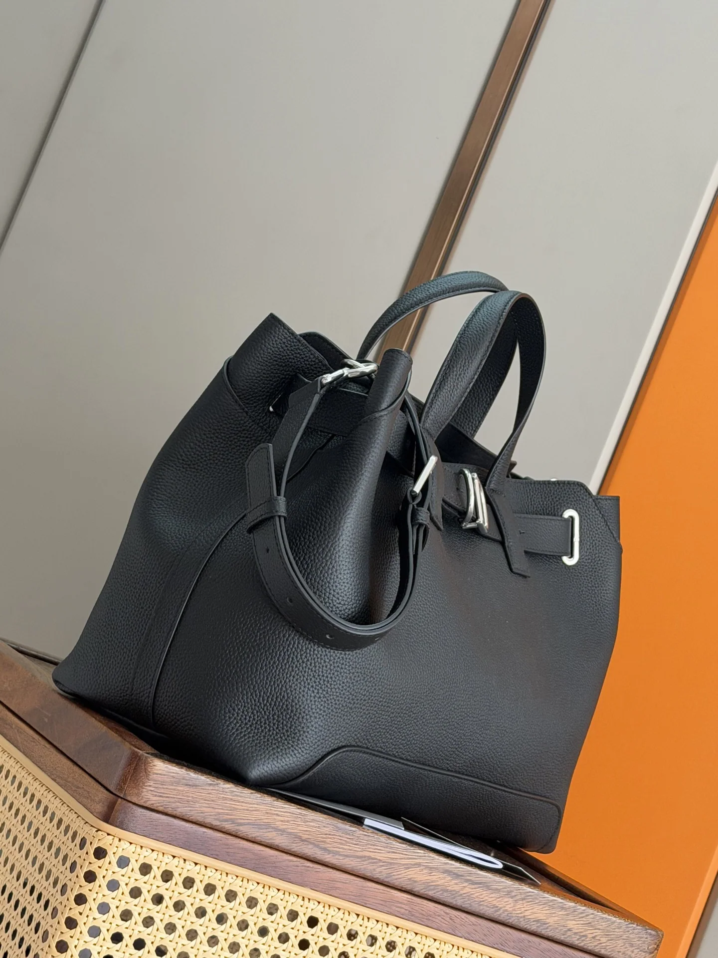 디올 노르망디 스몰 Dior Normandie 상세 이미지 3
