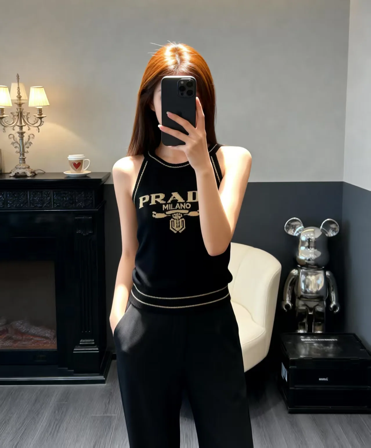 프라다 자카드 레터 슬림핏 니트 반팔 탑 2026 SS 상세 이미지 1