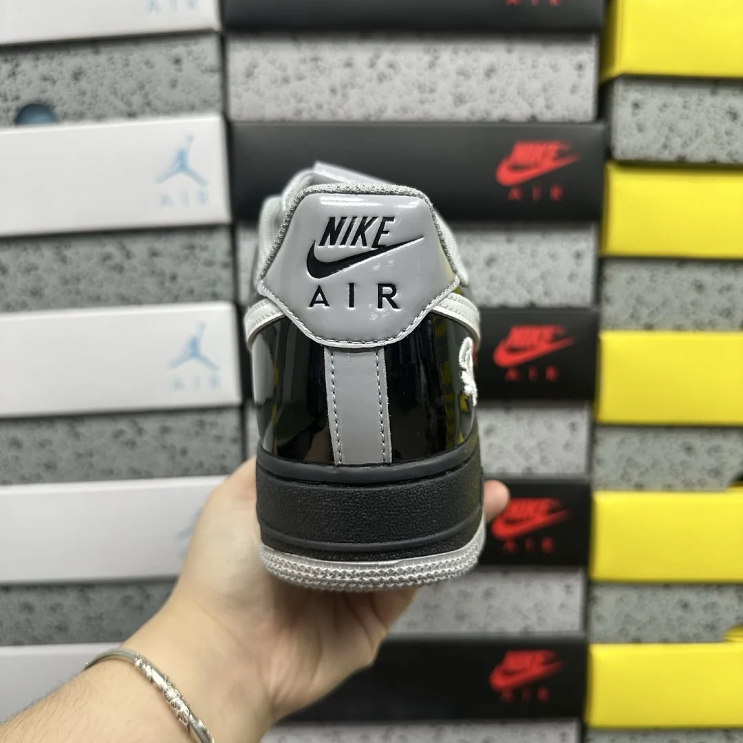 나이키 [XY/PB] 에어 포스 1 로우 IO9974-010 201822 Nike Air Force 1 Low Syna Central Cee 상세 이미지 8