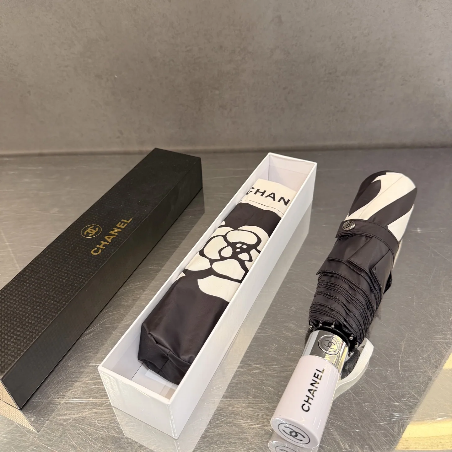 샤넬 우산 85284 Chanel Umbrella 상세 이미지 2