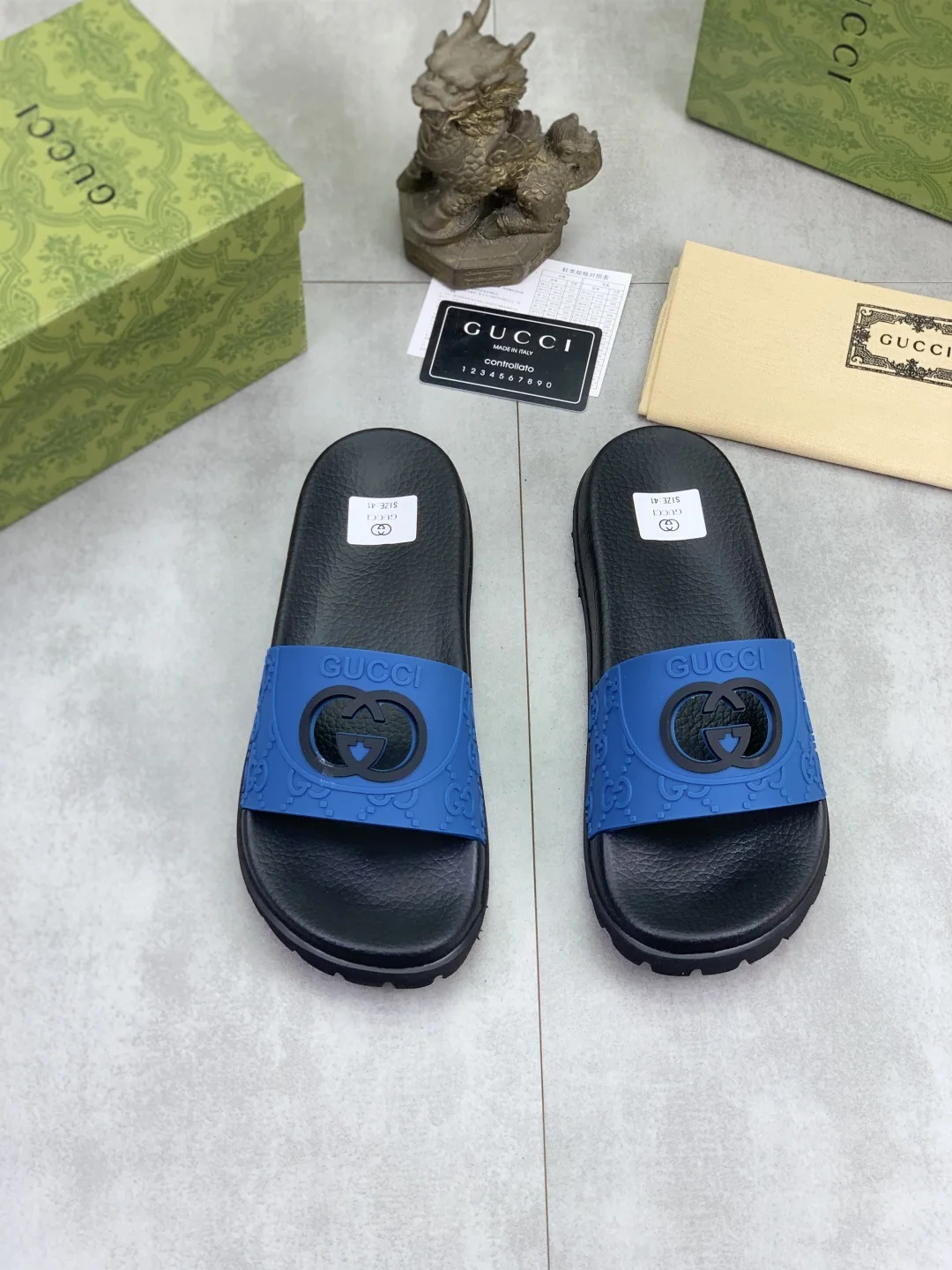 구찌 뱀띠 캐주얼 슬리퍼 상세 이미지 2