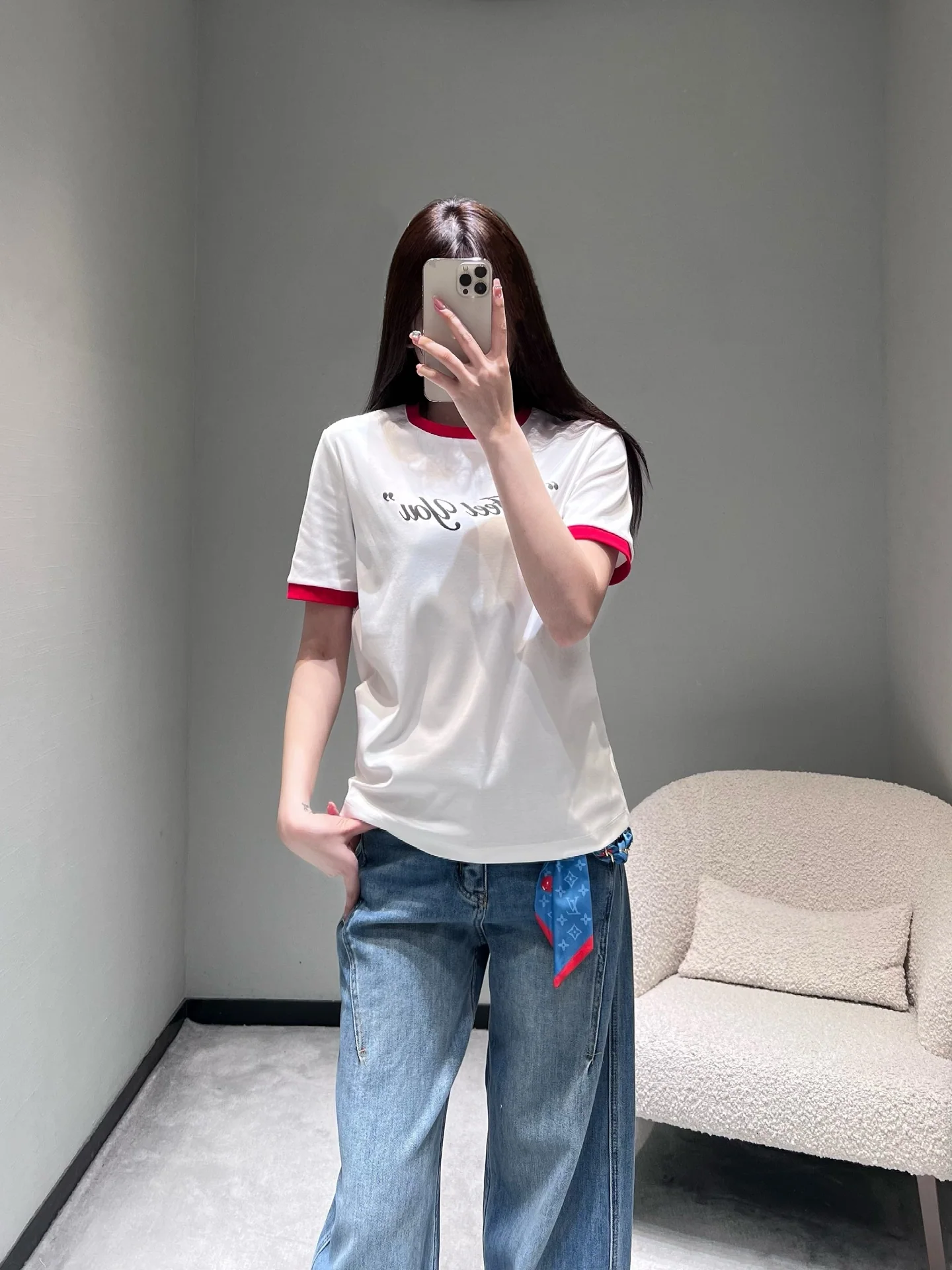 디올 카라 블록 레터 프린트 반팔 티셔츠 26 SS 상세 이미지 9