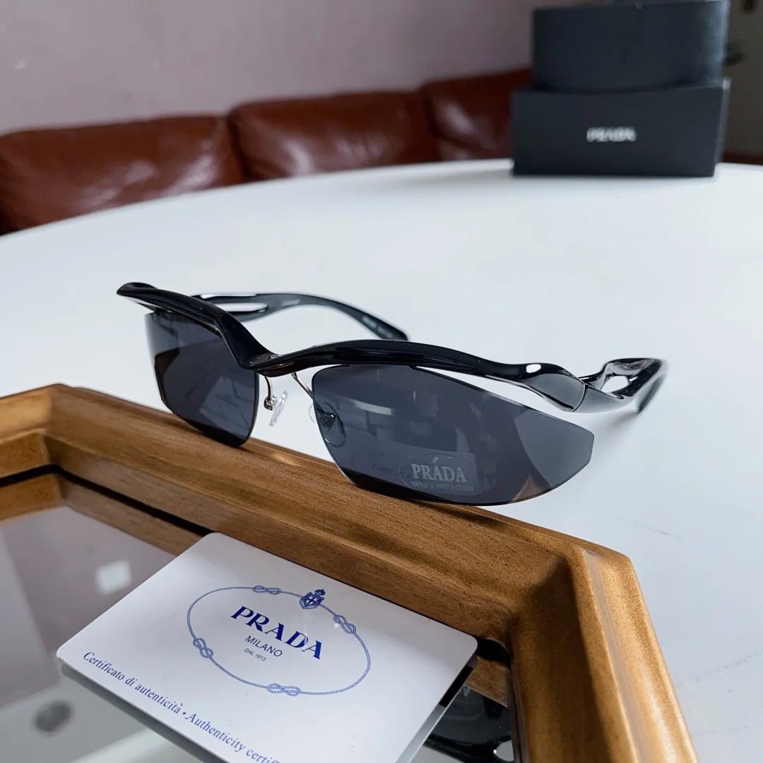 프라다 선글라스 74457 Prada Sunglasses 상세 이미지 1