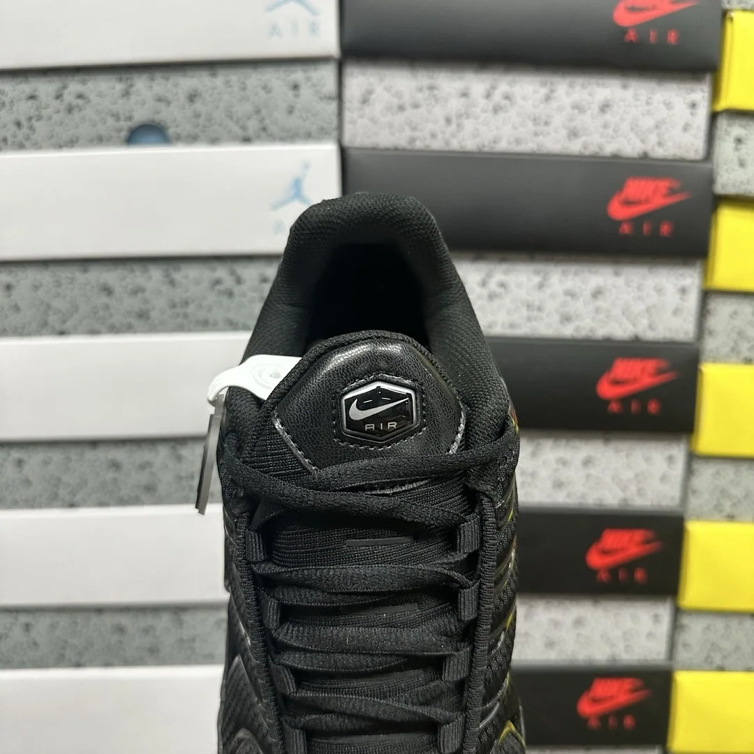 나이키 [TK] 에어 맥스 플러스 604133-050 201968 Nike Air Max Plus Triple Black 상세 이미지 7